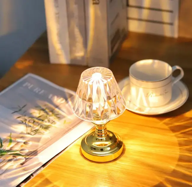 LED diamond crystal table lamp Night Light for Bed Room decoration living room atmosphere light Gift (2 X AAA Batteries) - Image 3