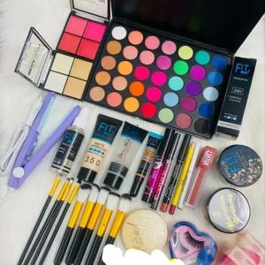 ৩৫+ পিগমেন্টেড, ম্যাট ও শিমারি আইশ্যাডো